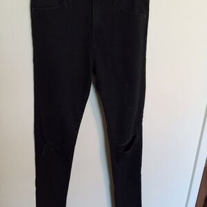 Farrah Skinny Black Distressed High-Rise Sz 26R Straight Leg Jeans